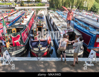 London, Großbritannien. 7. Mai 2018. Binnenwasserstraßen Verein 'Canal Kavalkade auf Klein Venedig London UK 07/05/2018 Credit: Martyn Goddard/Alamy leben Nachrichten Stockfoto