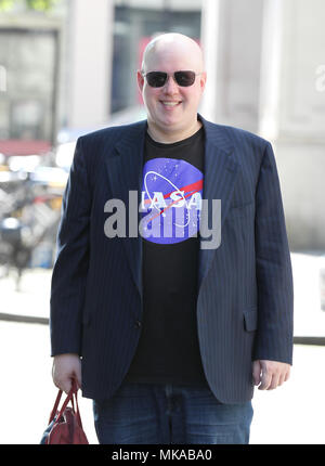 London, UK, 7. Mai, 2018. Matt Lucas Schauspieler gesehen Verlassen des BBC Radio 2 studios Quelle: WFPA/Alamy leben Nachrichten Stockfoto