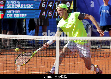 Ostrava, Tschechische Republik. 06 Mai, 2018. Belgische Spieler De Greef gewann die Konkurrenz singles am Tennis der Prosperita öffnen Männer Challenger Turnier in Ostrava (roter Tonerde, Preisgeld 64.000 Euro), die Tschechische Republik, 6. Mai 2018. Credit: Petr Sznapka/CTK Photo/Alamy leben Nachrichten Stockfoto