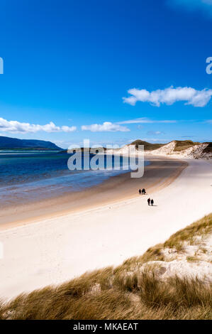 Ardara, County Donegal, Irland Wetter. 7. Mai 2016. Bank Holiday Wanderer nutzen das schöne Wetter an Irlands "wilden Atlantischen Weise". Credit: Richard Wayman/Alamy leben Nachrichten Stockfoto