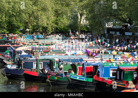 London, England, UK. 7. Mai, 2018. Bank Holiday Wochenende IWA Canalway Kavalkade Wasserstraßen Festival in London's Little Venice. © Benjamin John/Alamy Leben Nachrichten. Stockfoto