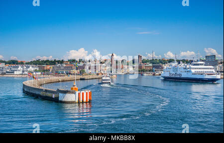 Hafeneinfahrt von der Ostsee Küstenstadt von Helsingborg, Scania, Schweden Stockfoto