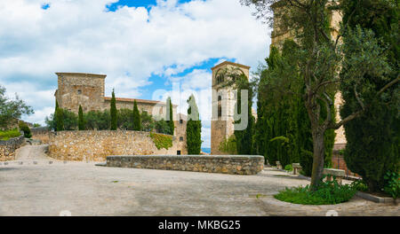 Panoramablick auf den Platz de los Moritos und Kirche Santa Maria Stockfoto