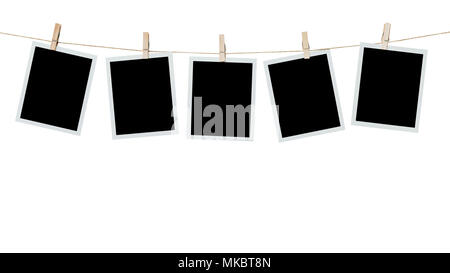 Fünf Bilderrahmen Leere hängende auf isolierten Weiß mit Freistellungspfaden. Stockfoto