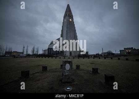 Hallgrimskirkja, Reykjavik Kathedrale an einem bewölkten Tag. Island. Stockfoto