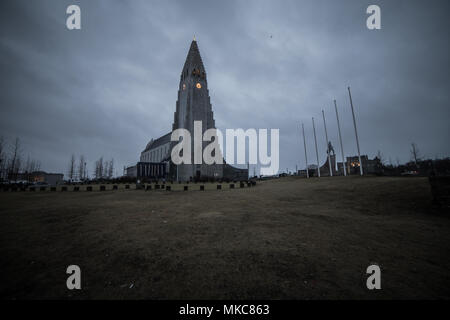 Hallgrimskirkja, Reykjavik Kathedrale an einem bewölkten Tag. Island. Stockfoto