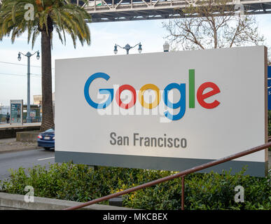 SAN FRANCISCO, Ca - 24. APRIL 2018: Google Büro in San Francisco Lage off Uferpromenade Embarcadero entfernt. Stockfoto