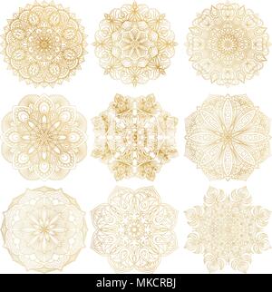 Set aus 9 Hand gezeichnete Vektor Arabisch Mandala auf weißem Hintergrund. Ethnische dekorative Verzierung. Gold Kontur mandala Symbole für die Färbung. Runde abstr Stock Vektor