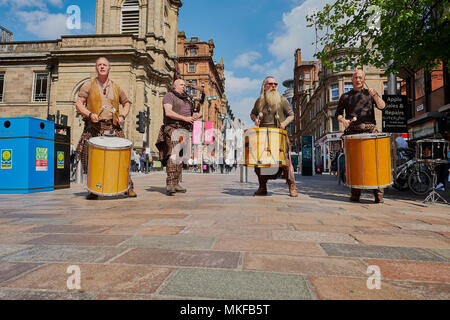 Caledonia schottische Drummer & Bagpipers Buchanan Street Glasgow Alamy nur 2018,05 Stockfoto