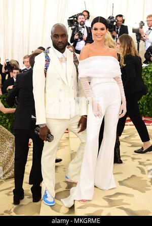 Kendall Jenner und Virgil Abloh Teilnahme an das Metropolitan Museum der Kunst Kostüm Institut Benefiz-gala 2018 in New York, USA. Stockfoto