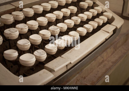 Alten Retro Schreibmaschine, Schriftsteller Maschine ohne Buchstaben auf Tasten Stockfoto