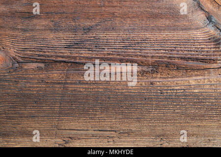 Altes holz Struktur, Holz Muster, Plank, Board. 200 Jahre alte hölzerne Wand. Scharfe, gut sichtbares Wachstum Ringe, parallele Linien und Kurven. Stockfoto