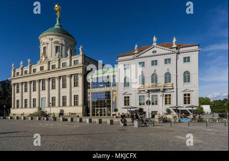 Stadtmuseum Alte Rathaus am Alten Markt, Potsdam, Stadtmuseum Altes Rathaus mit dem Alten Markt Stockfoto