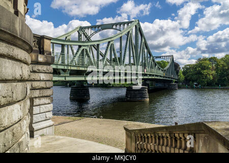 Glienicker Brücke über die Havel, Potsdam, Glienicker Brücke über der Havel Stockfoto