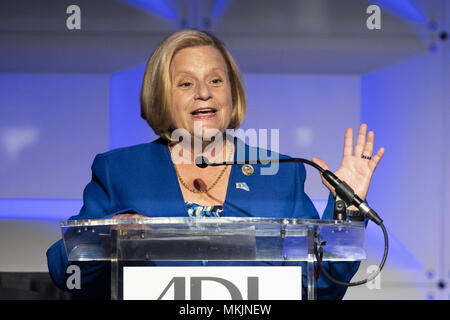 Washington, DC, USA. 8. Mai, 2018. Vertreter ILEANA ROS- LEHTINEN, (R-FL), an der Anti-Defamation League (ADL) National Leadership Summit in Washington, DC am 8. Mai 2018 Credit: Michael Brochstein/ZUMA Draht/Alamy leben Nachrichten Stockfoto