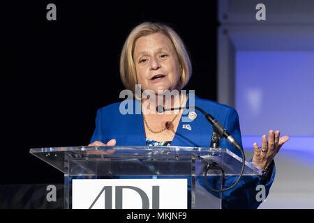 Washington, DC, USA. 8. Mai, 2018. Vertreter ILEANA ROS- LEHTINEN, (R-FL), an der Anti-Defamation League (ADL) National Leadership Summit in Washington, DC am 8. Mai 2018 Credit: Michael Brochstein/ZUMA Draht/Alamy leben Nachrichten Stockfoto