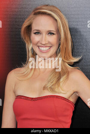 Anna Camp Ankunft in True Blood Season 6 Premiere Arclight Theater in Los Angeles. Anna Camp 230 Red Carpet Event, Vertikal, USA, Filmindustrie, Prominente, Fotografie, Bestof, Kunst, Kultur und Unterhaltung, Topix Prominente Fashion/Vertikal, Besten, Event in Hollywood Leben - Kalifornien, Roter Teppich und backstage, USA, Film, Stars, Film Stars, TV Stars, Musik, Promis, Fotografie, Bestof, Kunst, Kultur und Unterhaltung, Topix, headshot, vertikal, eine Person aus dem Jahr 2013, Anfrage tsuni@Gamma-USA.com Stockfoto