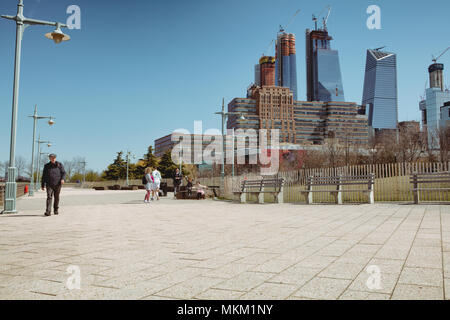 Die Chelsea Piers Arre ein großartiger Ort, abseits vom Verkehr und Staus der Innenteile von NYC zu erhalten. Stockfoto