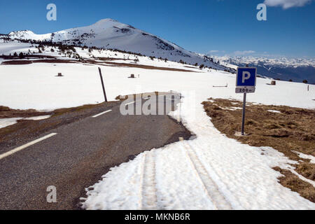 Snowy Col de Pailheres, Ariège, Französischen Pyrenäen, Frankreich Stockfoto