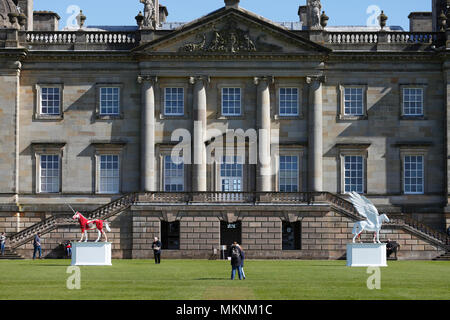 Damien Hirsts Skulpturen auf Anzeige bei Houghton Hall, Norfolk, Großbritannien. Stockfoto