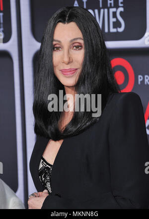 Cher anreisen, die das AFI Nacht an den Filmen am Arclight Theater in Los Angeles. Cher 182 Red Carpet Event, Vertikal, USA, Filmindustrie, Prominente, Fotografie, Bestof, Kunst, Kultur und Unterhaltung, Topix Prominente Fashion/Vertikal, Besten, Event in Hollywood Leben - Kalifornien, Roter Teppich und backstage, USA, Film, Stars, Film Stars, TV Stars, Musik, Promis, Fotografie, Bestof, Kunst, Kultur und Unterhaltung, Topix, headshot, vertikal, eine Person aus dem Jahr 2013, Anfrage tsuni@Gamma-USA.com Stockfoto