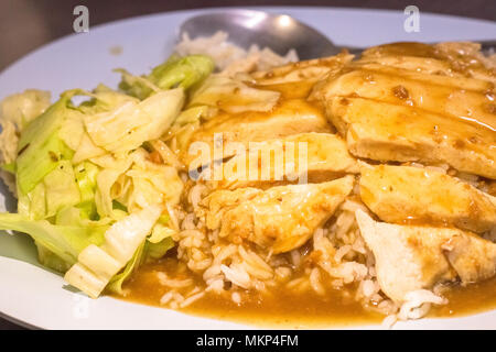 Huhn und Ente Dampf auf Reis. Geschlossen Stockfoto