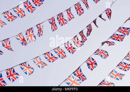 UK Flagge Wimpel flattern im wind Stockfoto