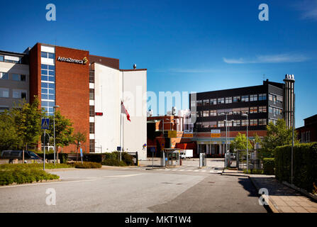 Södertälje, Schweden - 30. Juli 2012: Astrazenecas wichtigstes Tor in der Fertigungseinrichtung bei Snäckviken in Södertälje, Schweden. Stockfoto