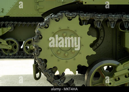 Antriebsrad und ein Fragment der Tank Caterpillar closeup Stockfoto