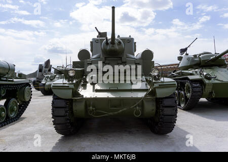 Verkhnyaya Pyshma, Russland - Mai 01, 2018: Amerikanische leichter Panzer M3 Stuart im Museum der militärischen Ausrüstung, Vorderansicht Stockfoto