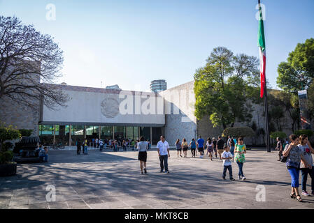 Haupteingang, das Nationalmuseum für Anthropologie, Museo Nacional de Antropología, MNA, Mexiko City, Mexiko Stockfoto