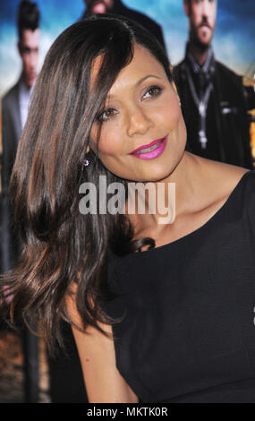 Thandie Newton an der Rogue Premiere Arclight Theater in Los Angeles. Thandie Newton 42 Red Carpet Event, Vertikal, USA, Filmindustrie, Prominente, Fotografie, Bestof, Kunst, Kultur und Unterhaltung, Topix Prominente Fashion/Vertikal, Besten, Event in Hollywood Leben - Kalifornien, Roter Teppich und backstage, USA, Film, Stars, Film Stars, TV Stars, Musik, Promis, Fotografie, Bestof, Kunst, Kultur und Unterhaltung, Topix, headshot, vertikal, eine Person aus dem Jahr 2013, Anfrage tsuni@Gamma-USA.com Stockfoto