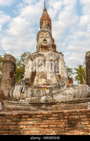 Buddha-Statue, Wat Mahathat, Sukhothai Historical Park, Thailand Stockfoto