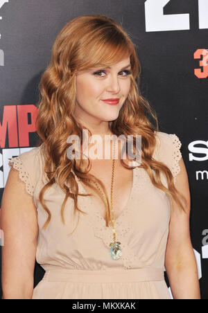 Sara Rue Am 21 Jump Street Premiere auf der Chinese Theatre in Los Angeles. Sara Rue 140 Red Carpet Event, Vertikal, USA, Filmindustrie, Prominente, Fotografie, Bestof, Kunst, Kultur und Unterhaltung, Topix Prominente Fashion/Vertikal, Besten, Event in Hollywood Leben - Kalifornien, Roter Teppich und backstage, USA, Film, Stars, Film Stars, TV Stars, Musik, Promis, Fotografie, Bestof, Kunst, Kultur und Unterhaltung, Topix, headshot, vertikal, eine Person aus dem Jahr 2012, Anfrage tsuni@Gamma-USA.com Stockfoto