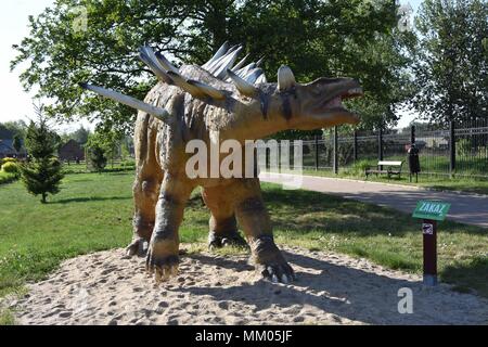 Lubin, Polen. 8. Mai, 2018. Mai 08.2018 Lubin Polen Dinosaur Park in Polen Kentrozaur - kentrosaurus Credit: Piotr Twardysko/ZUMA Draht/Alamy leben Nachrichten Stockfoto