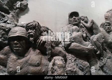 Sichuan, Sichuan, China. 9. Mai, 2018. Sichuan, China - Der Mai 12 Wenchuan Erdbeben Memorial Museum in Wenchuan, in der Provinz Sichuan im Südwesten Chinas. Die 2008 Erdbeben in Sichuan, auch als das große Erdbeben in Sichuan oder Wenchuan Erdbeben bekannt, bei 02:28:01 aufgetreten ist China Standard Time am 12. Mai 2008. die Messung von 8,0 ms, das Epizentrum des Erdbebens 80 Km (50 mi) west-nordwestlich von Chengdu, der Hauptstadt der Provinz, mit einer Tiefenschärfe von 19 km (12 mi) Credit: SIPA Asien/ZUMA Draht/Alamy Leben Nachrichten entfernt wurde Stockfoto