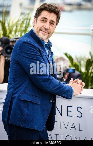 Cannes, Frankreich. 9. Mai, 2018. Javier Bardem bei einem Fotoshooting für Jedermann weiß am Mittwoch, 9. Mai 2018 als Teil der 71st Cannes Film Festival findet im Palais des Festivals, Cannes. Im Bild: Javier Bardem. Bild von Julie Edwards. Stockfoto