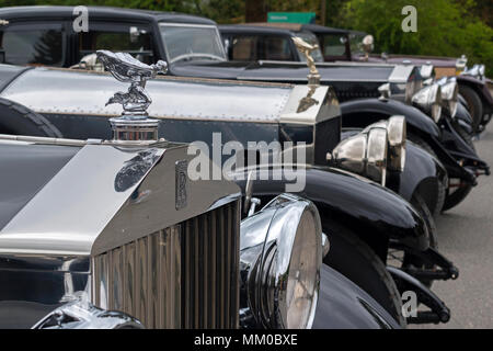 Trebah, Cornwall, England, Großbritannien. 9. Mai 2108. Die heute 20-Ghost Club, die älteste Rolls-Royce Auto Club der Welt versammelten sich in Trebah in Cornwall die Grafschaft getourt, der Club ist für die Erhaltung von vor 1940 Rolls Royce Motor Cars gewidmet. Credit: Kevin Britland/Alamy Leben Nachrichten. Stockfoto