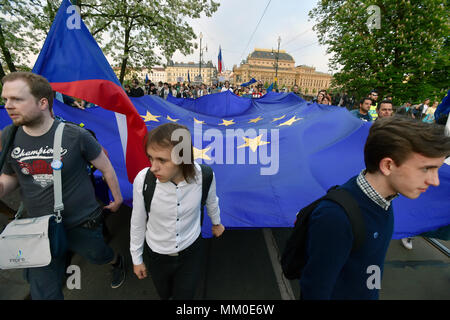 Prag, Tschechische Republik. 9. Mai, 2018. Feierlichkeiten zum Tag der Europa in Prag, Tschechische Republik, am Mittwoch, den 9. Mai 2018. Quelle: Vit Simanek/CTK Photo/Alamy leben Nachrichten Stockfoto