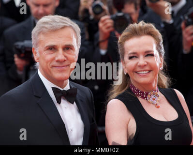 Cannes, Frankreich. 9. Mai 2018. Schauspieler Christoph Waltz und Künstlerischer Leiter und Ko-präsident von Chopard Caroline Scheufele am Yomeddine Galavorstellung am 71. Filmfestspielen von Cannes, Mittwoch, 9. Mai 2018, Cannes, Frankreich. Foto: Doreen Kennedy Credit: Doreen Kennedy/Alamy leben Nachrichten Stockfoto