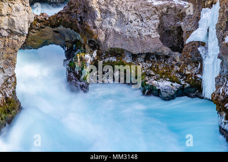 Barnafoss Wasserfall in der Nähe Husafell im Westen von Island Stockfoto