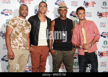 UK-JLS auf Capital FM 95-106 SOMMER KUGEL, Wembley Stadion. 12. Juni 2011 Stockfoto