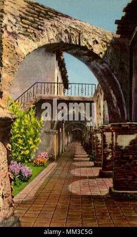 E. in der Flur. Mission San Juan Capistrano. 1945 Stockfoto