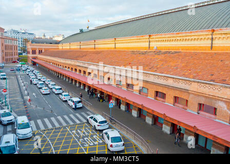 Taxis, außerhalb Puerta de Atocha, Hauptbahnhof, Madrid, Spanien Stockfoto