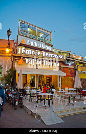 Cafe, Jamaa el Fna, Medina, Marrakesch, Marokko, Nordafrika Stockfoto