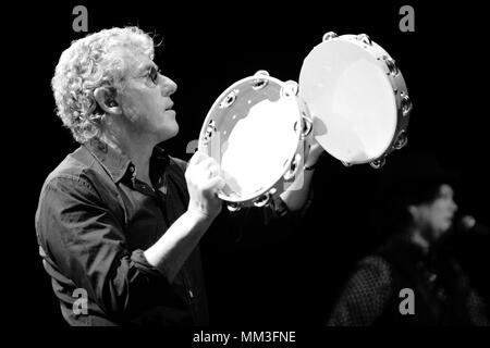 Roger Daltrey führt Die, die legendäre Rockoper Tommy auf der Bühne in der Indigo bei der O2-Arena am 21. Juli 2011 in London, Vereinigtes Königreich. - - - Bild von: © Paul Cunningham Stockfoto