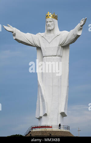 Pomnik Chrystusa Krola (Monument von Christus dem König) in Swiebodzin, Polen. 2. Mai 2018, ist das höchste Jesus Christus Statue in der Welt © wojciech Stockfoto