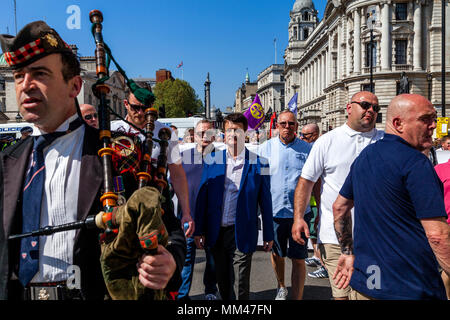 Neue ukip leader Gerard Batten nimmt Teil an einem Marsch vom Hyde Park an Whitehall eine Freiheit der Rede Rally, London, UK Stockfoto