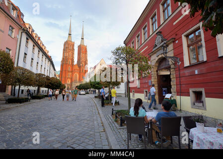 Ostrow Tumski (Dominsel) Bezirk am Abend. Wroclaw, Polen Stockfoto