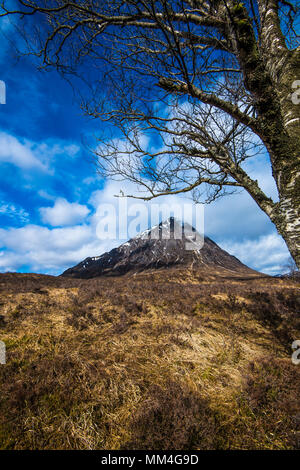 Buachaille Etive Mor - Große pyramidale Etive Hirte Berg (3.350 m) an der Kreuzung von Glen Coe und Glen Etive in den Highlands von Schottland Stockfoto